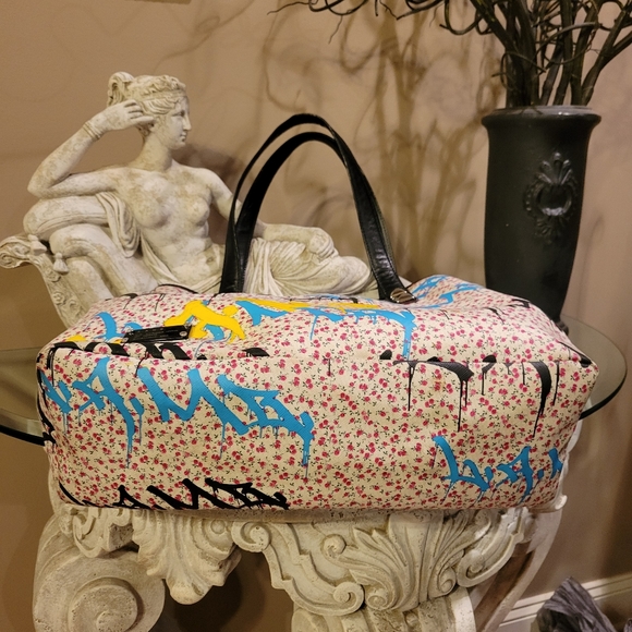 L.A.M.B. by Gwen Stefani Ditzy Graffiti Tote Luxury Designer Bag #594 - Picture 6 of 14